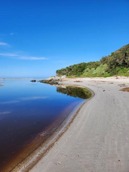 Вилла Lala Panzi House - Grotto Beach, Voelklip Херманус Экстерьер фото